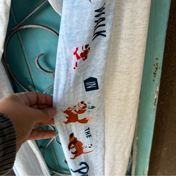 NWT Disney Parks Disney Movie Dogs Leggings A Walk in the Park Women 2X New - Picture 8 of 9